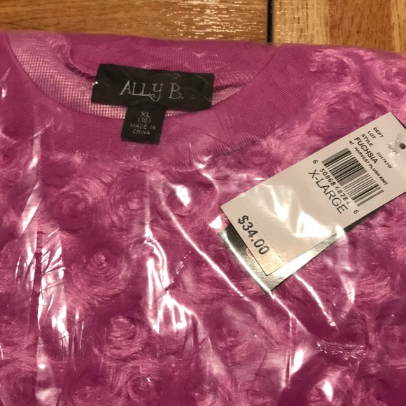 NWT Ally B Fuscha X Large Fuzzy Top 14-16 - Picture 3 of 3